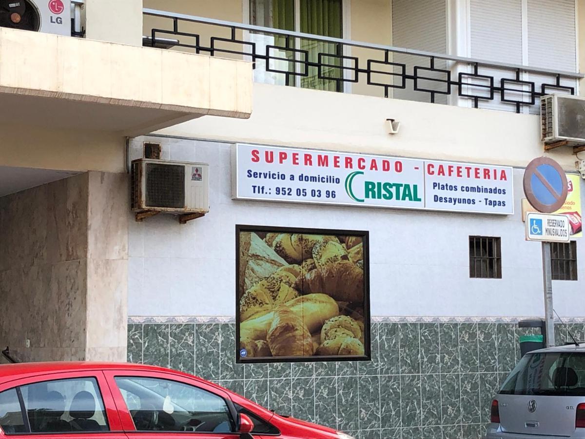 Apartamento Totalmente Reformado Con Piscina Y Jardines Al Lado De La Playa De La Carihuela Torremolinos Kültér fotó