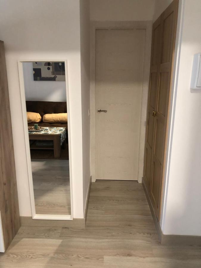 Apartamento Totalmente Reformado Con Piscina Y Jardines Al Lado De La Playa De La Carihuela Torremolinos Kültér fotó