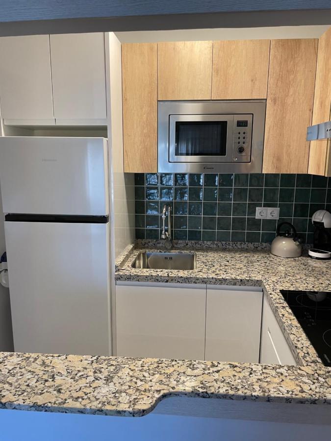 Apartamento Totalmente Reformado Con Piscina Y Jardines Al Lado De La Playa De La Carihuela Torremolinos Kültér fotó