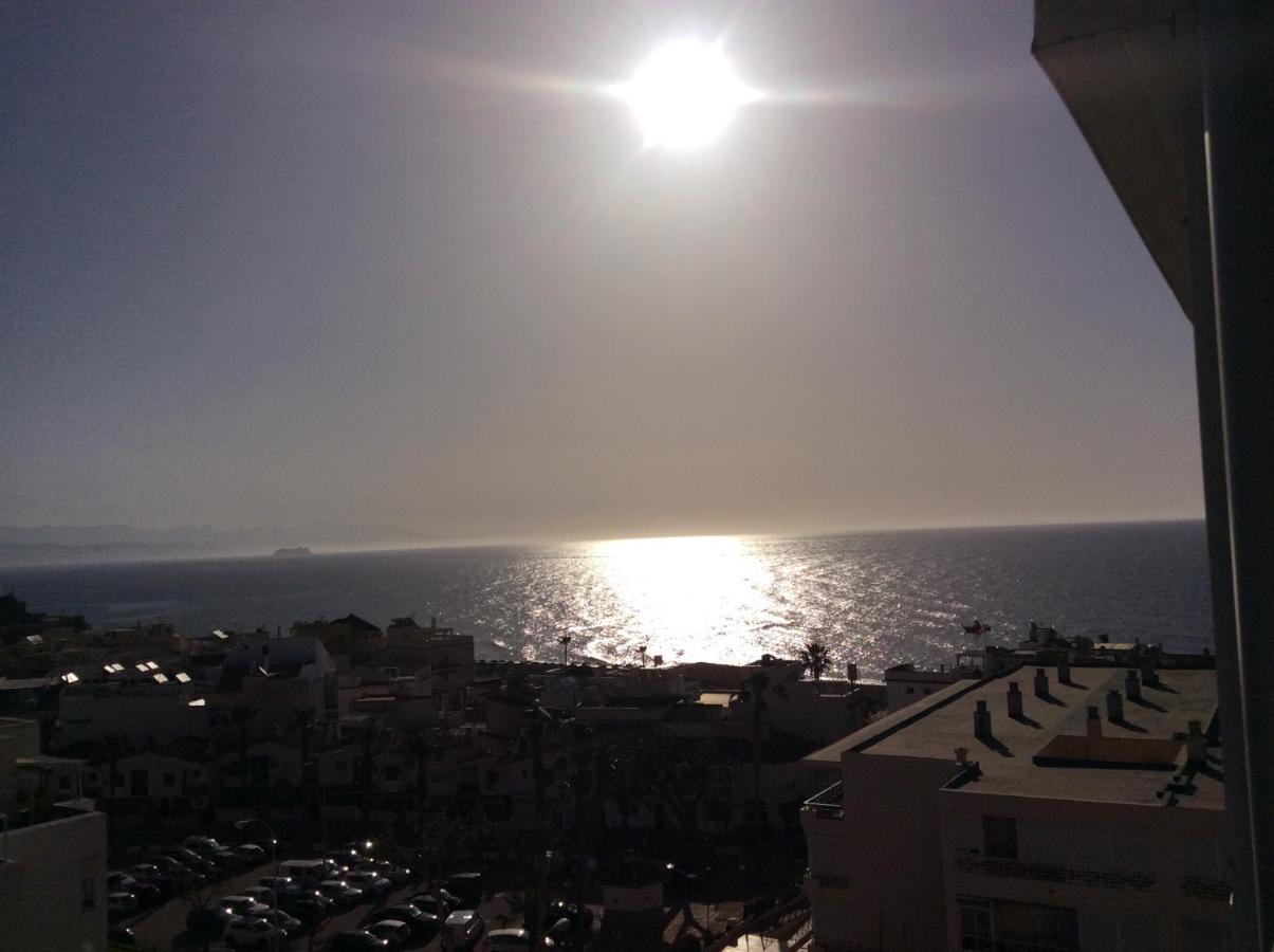 Apartamento Totalmente Reformado Con Piscina Y Jardines Al Lado De La Playa De La Carihuela Torremolinos Kültér fotó