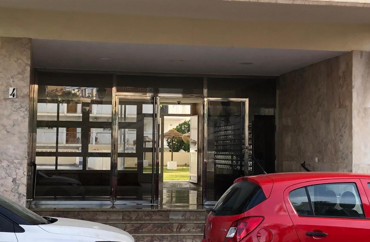 Apartamento Totalmente Reformado Con Piscina Y Jardines Al Lado De La Playa De La Carihuela Torremolinos Kültér fotó